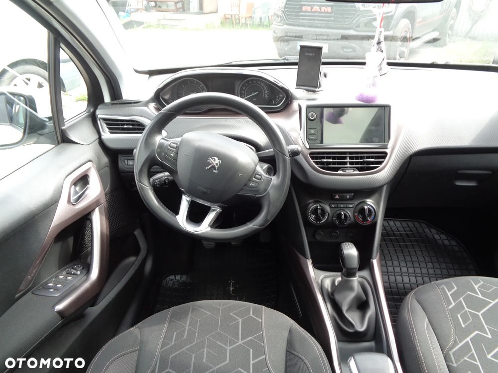 Peugeot 2008 120 VTI Active - 12