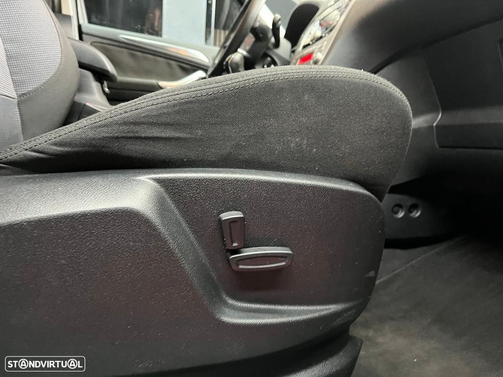 Ford S-Max 1.8 TDCi Titanium 7L - 13