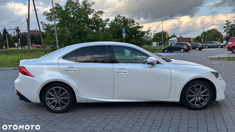 Lexus IS F SPORT - 13