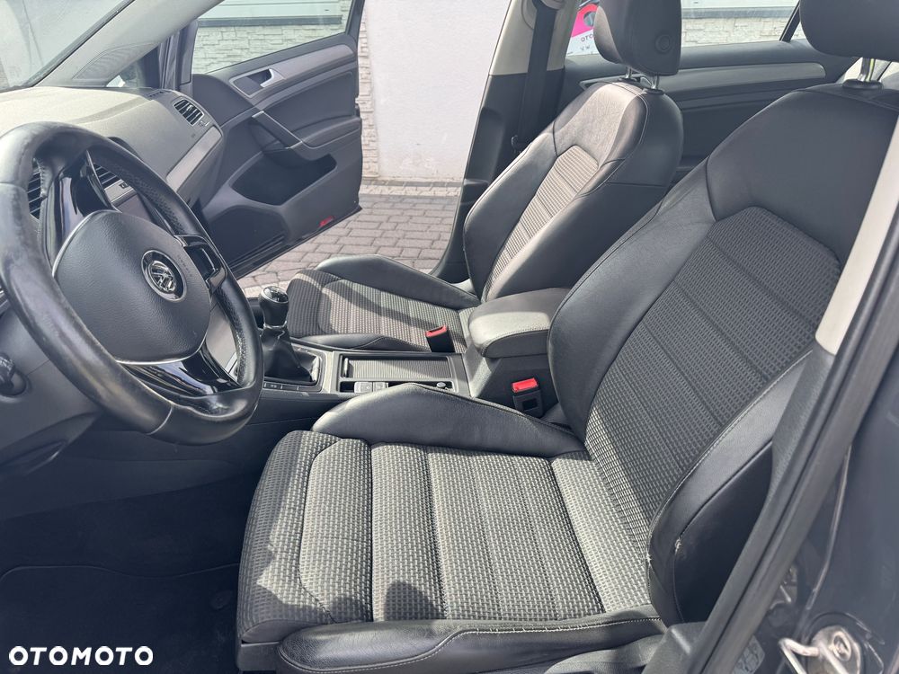 Volkswagen Golf 2.0 TDI 4Motion BlueMotion Technology Comfortline - 12