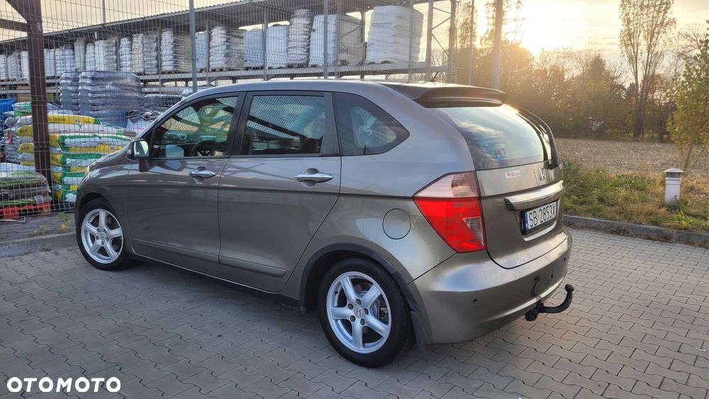 Honda FR-V - 4