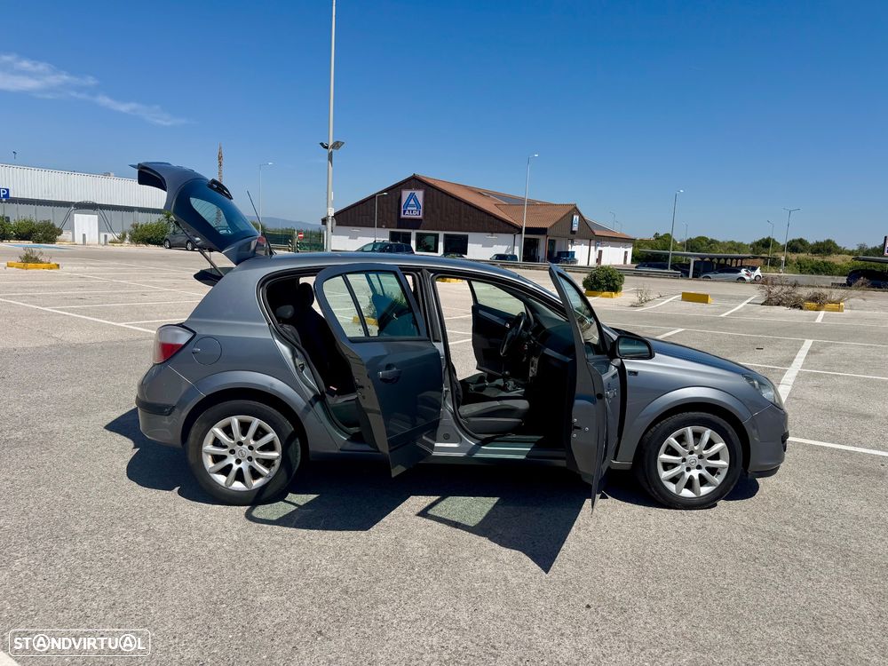 Opel Astra 1.3 CDTI Cosmo - 8