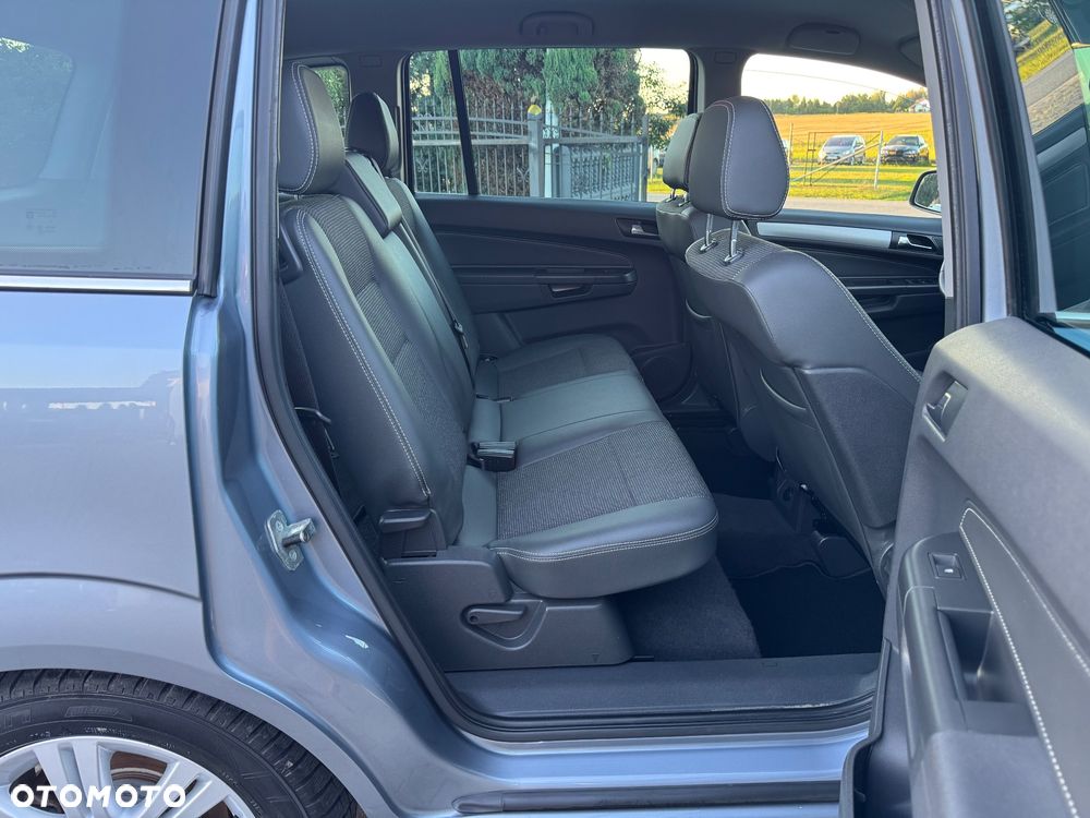 Opel Zafira - 13