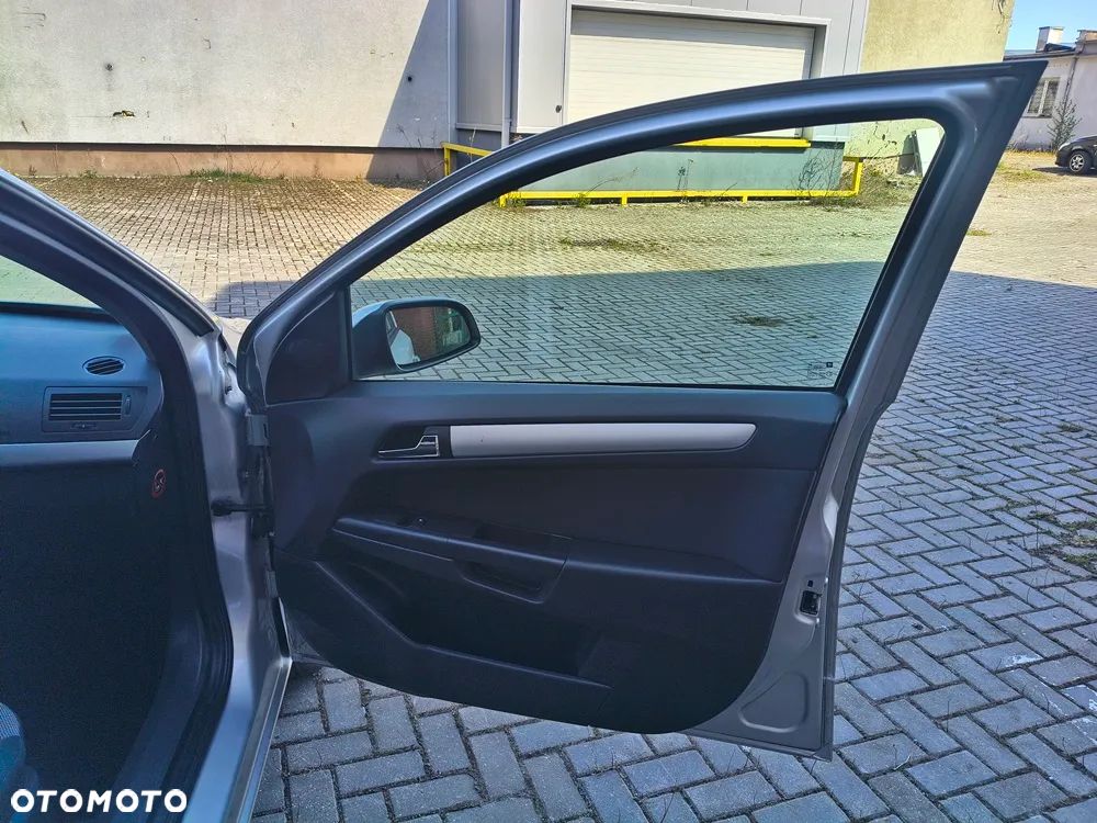 Opel Astra 1.6 Style - 21