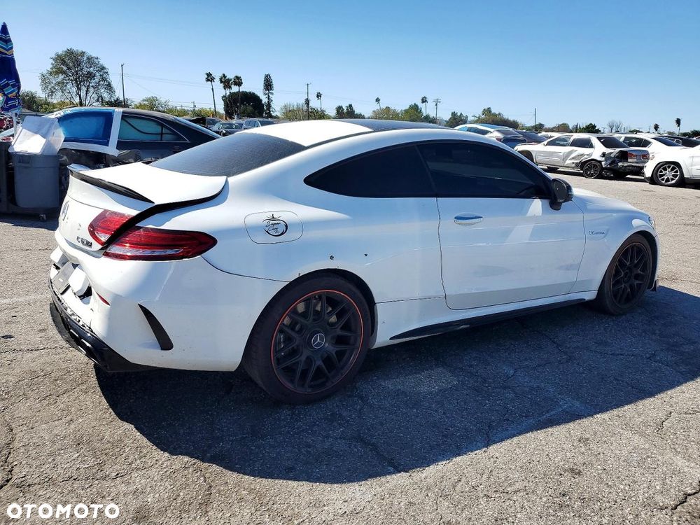 Mercedes-Benz Klasa C 63 AMG 9G-TRONIC - 4