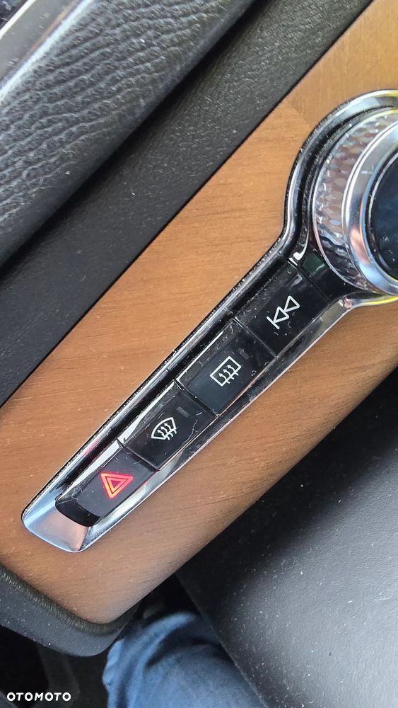 Volvo XC 90 D5 AWD Inscription 7os - 28