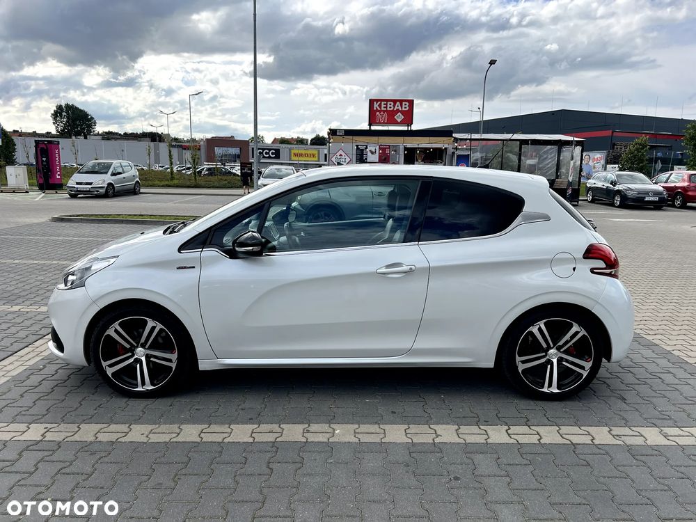 Peugeot 208 1.2 PureTech Allure S&S - 9