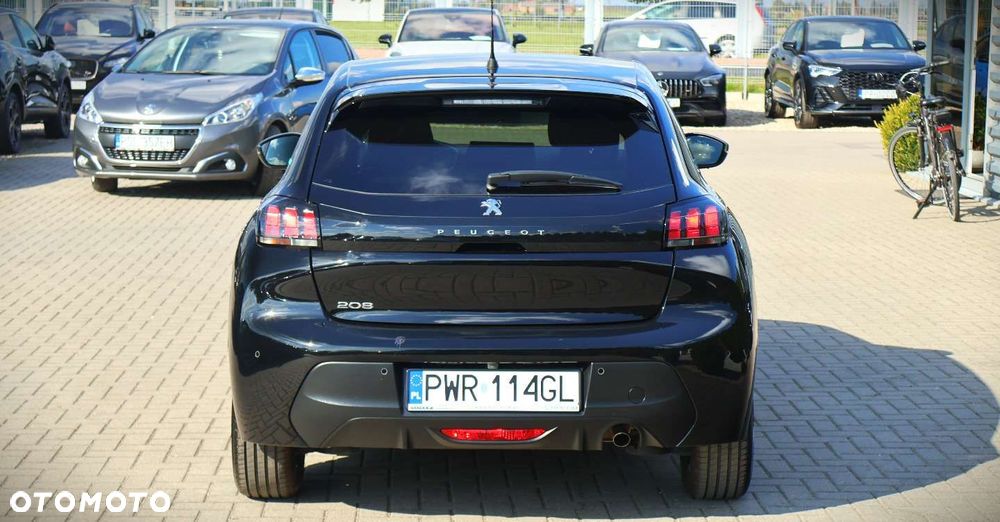 Peugeot 208 - 6