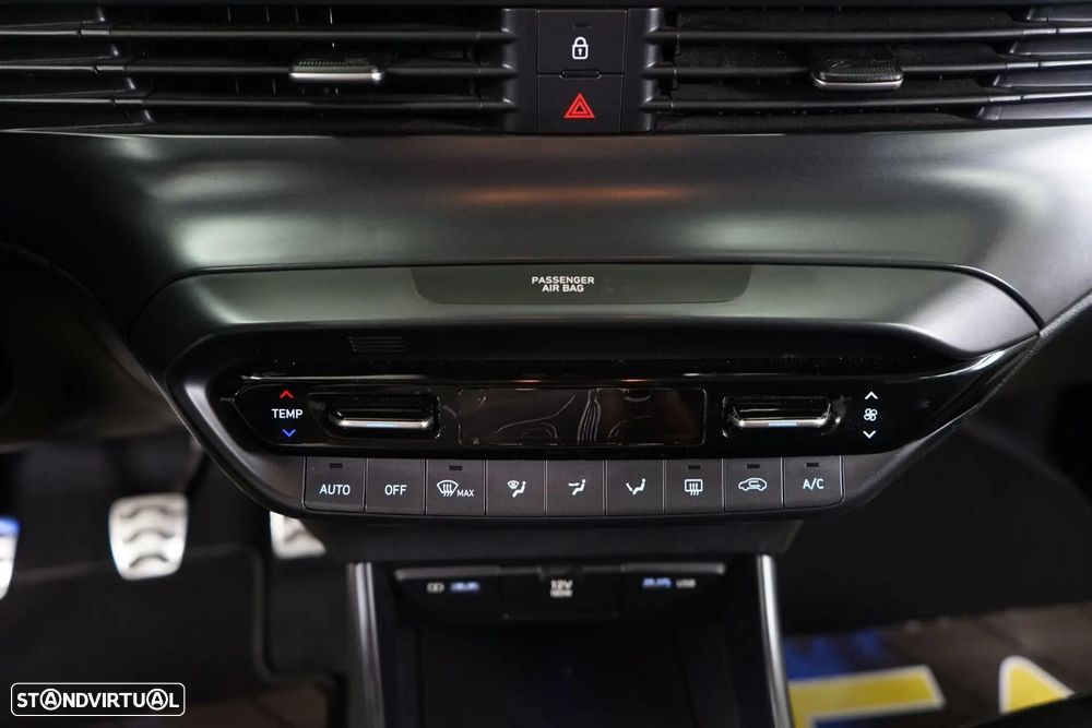 Hyundai Bayon 1.0 T-GDI Premium - 32