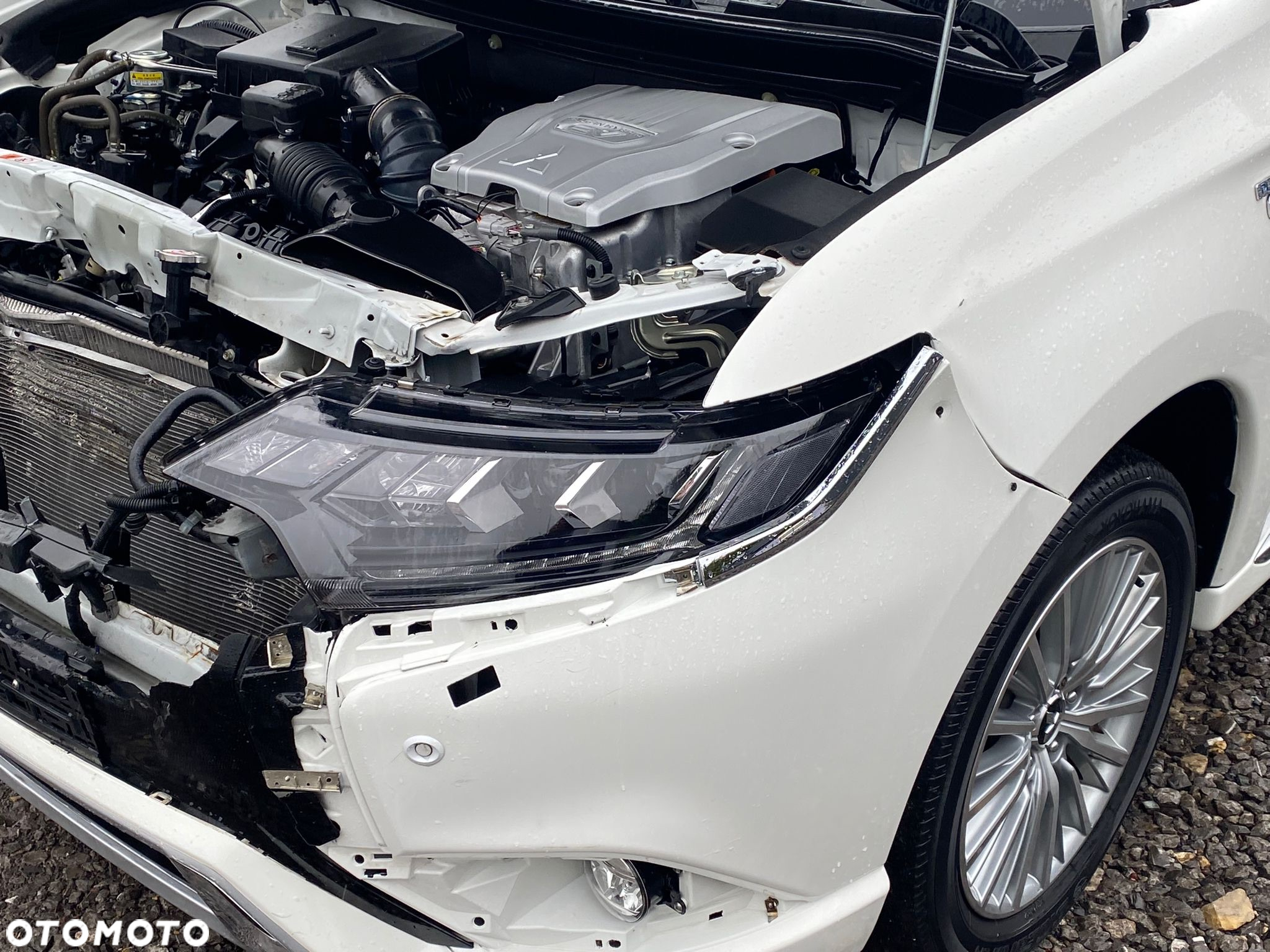Mitsubishi Outlander PHEV Instyle - 7