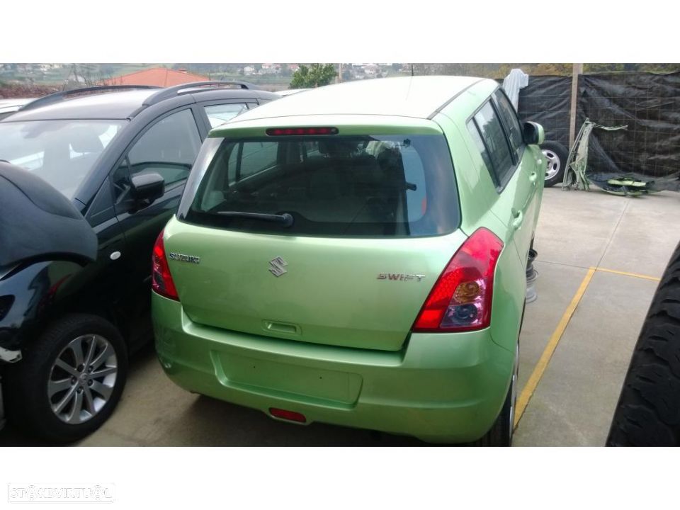 Suzuki Swift 2009 para peças - 1