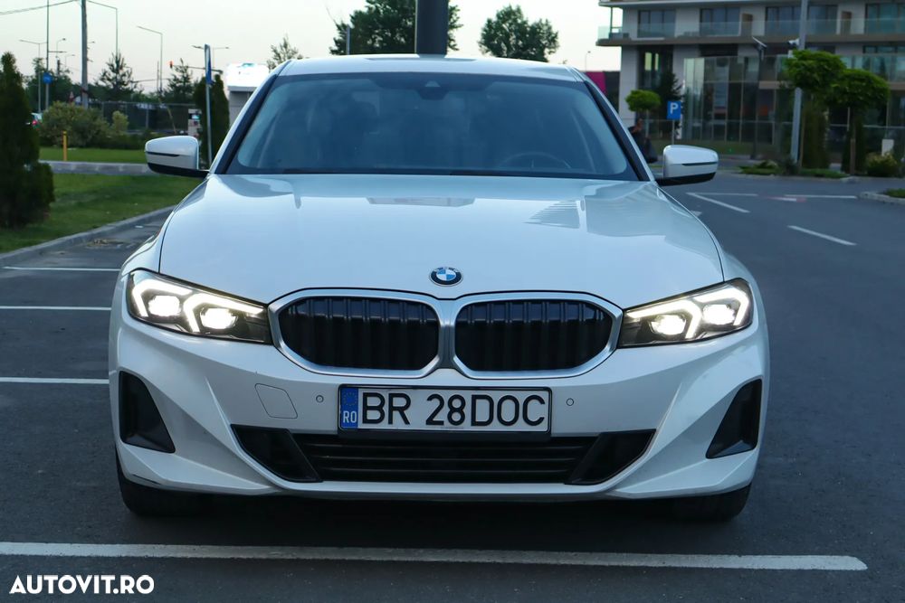 BMW 3 Series 2022 — imagine 10