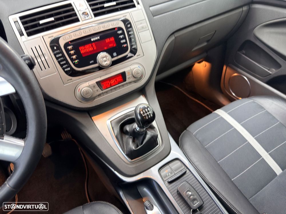 Ford Kuga 2.0 TDCi Titanium - 19