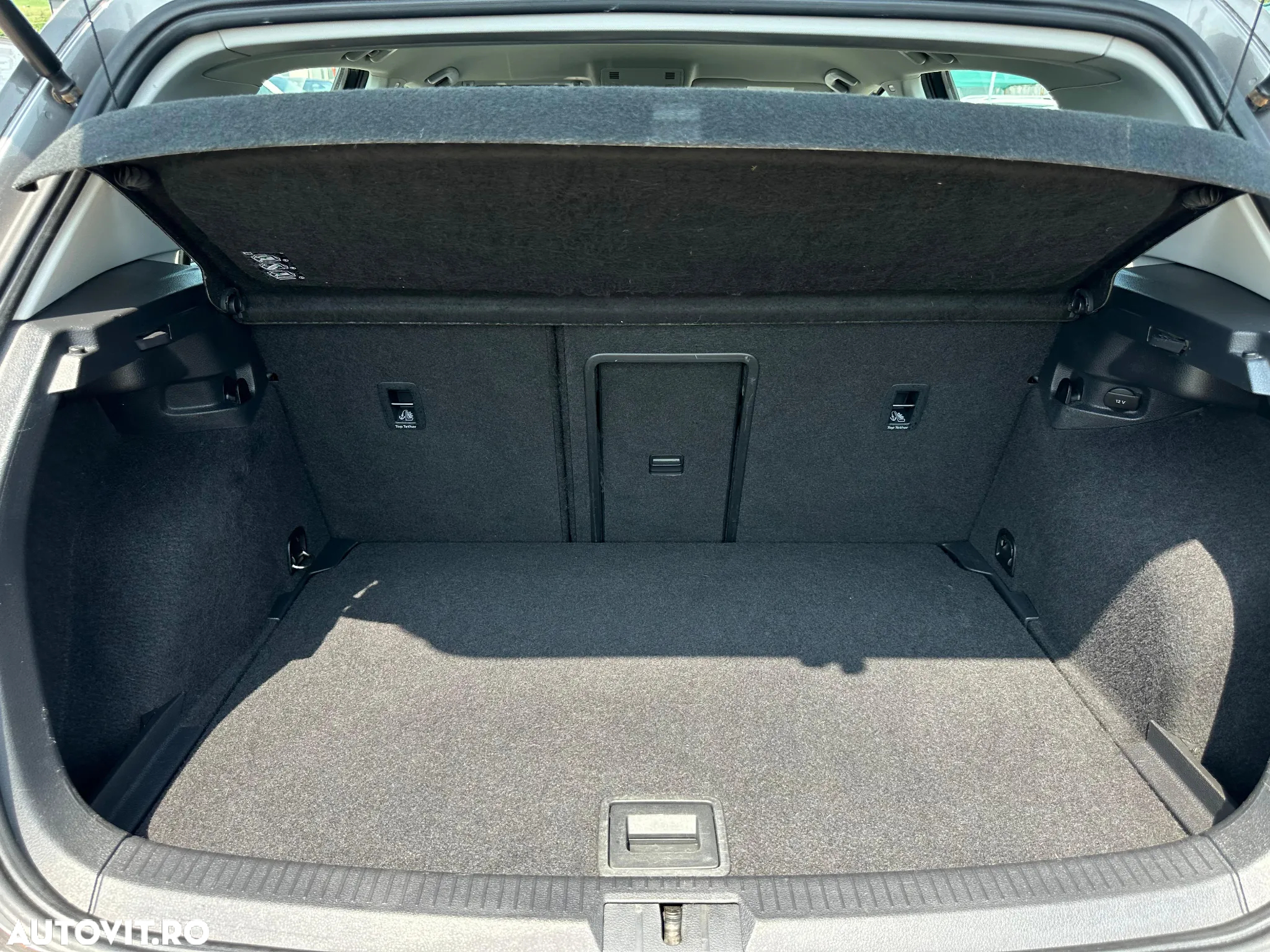 Volkswagen Golf 1.6 TDI 4Motion BlueMotion Technology Trendline - 21