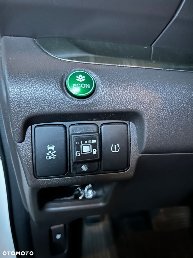Honda CR-V - 11