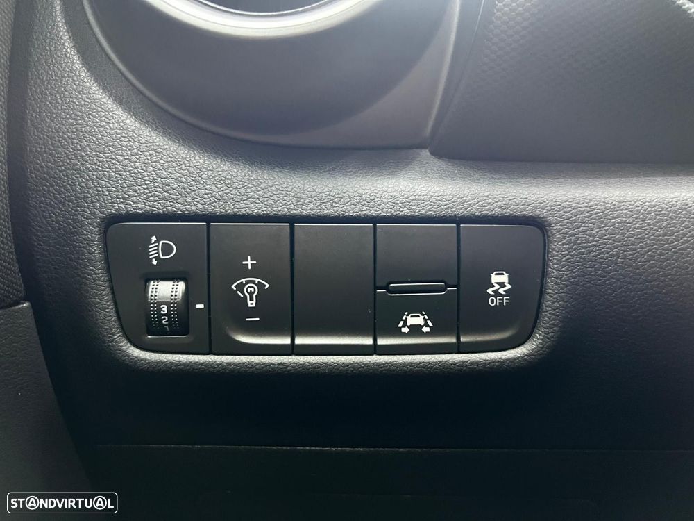 Hyundai Kauai 1.6 CRDi Premium DCT - 35