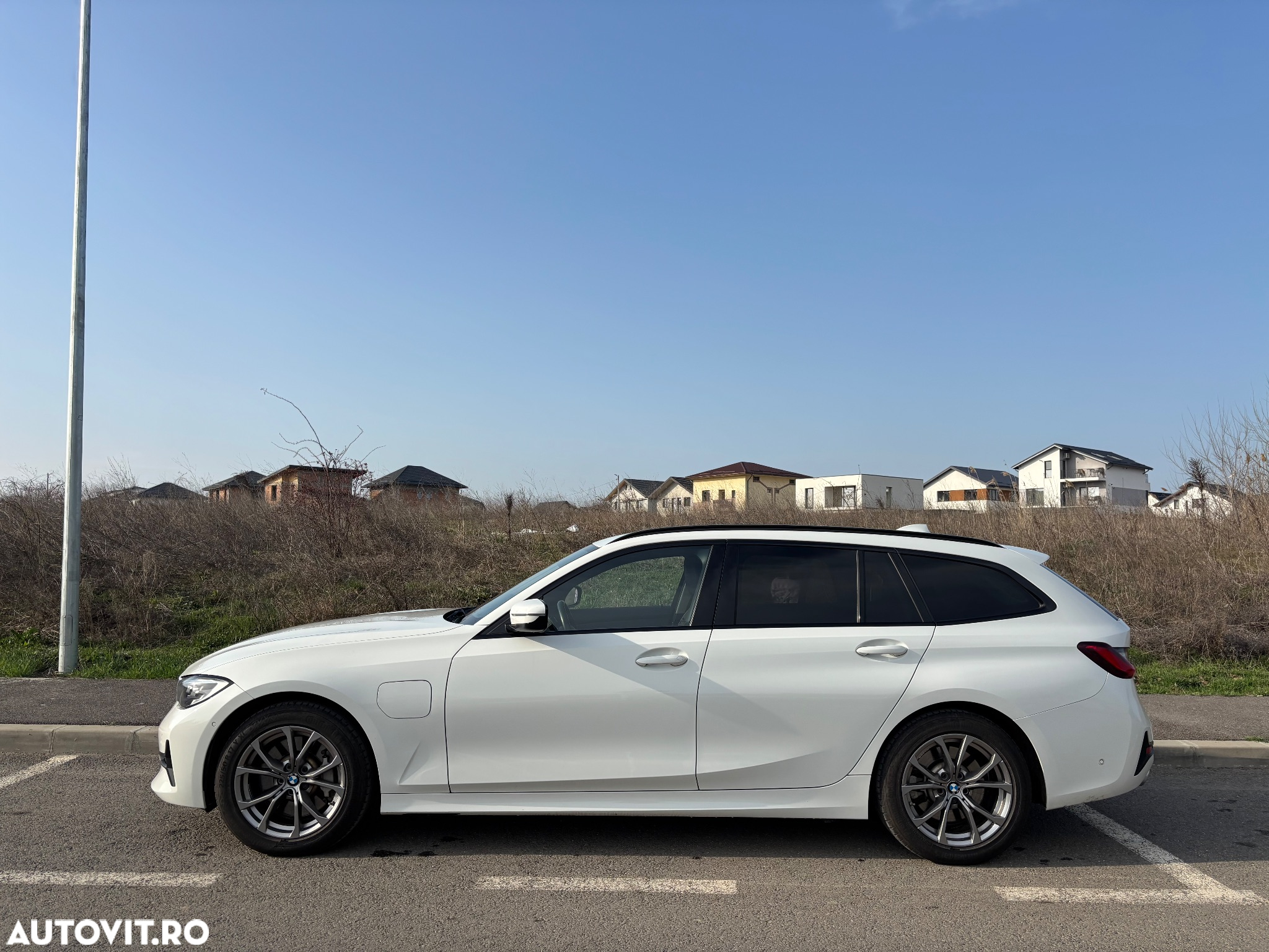 BMW Seria 3 330e AT PHEV - 22