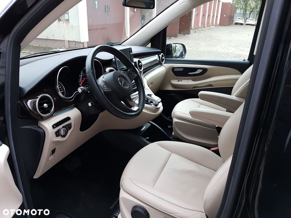 Mercedes-Benz V-Class 2014 photo 5