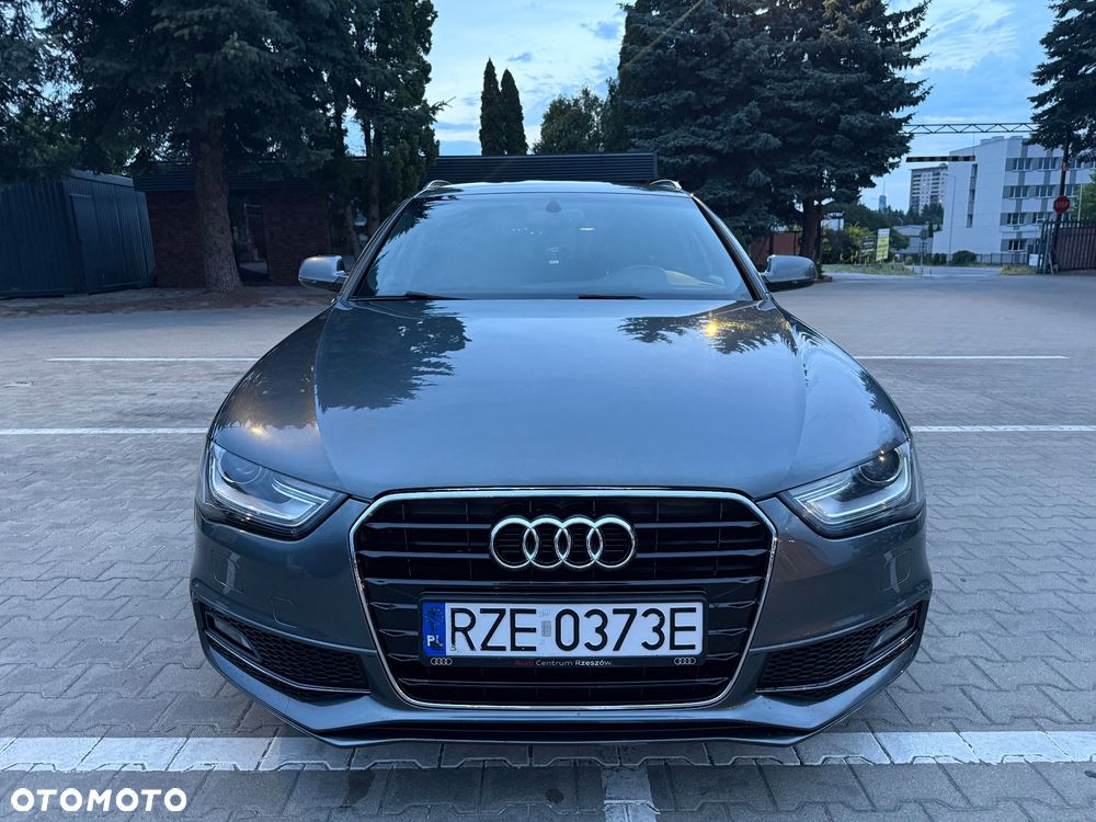 Audi A4 Avant 2.0 TDI DPF clean diesel S line Sportpaket - 3