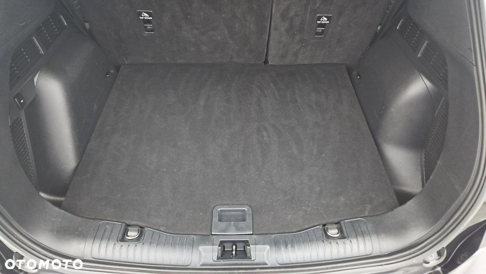 Ford Kuga 2.5 FHEV FWD ST-Line - 25