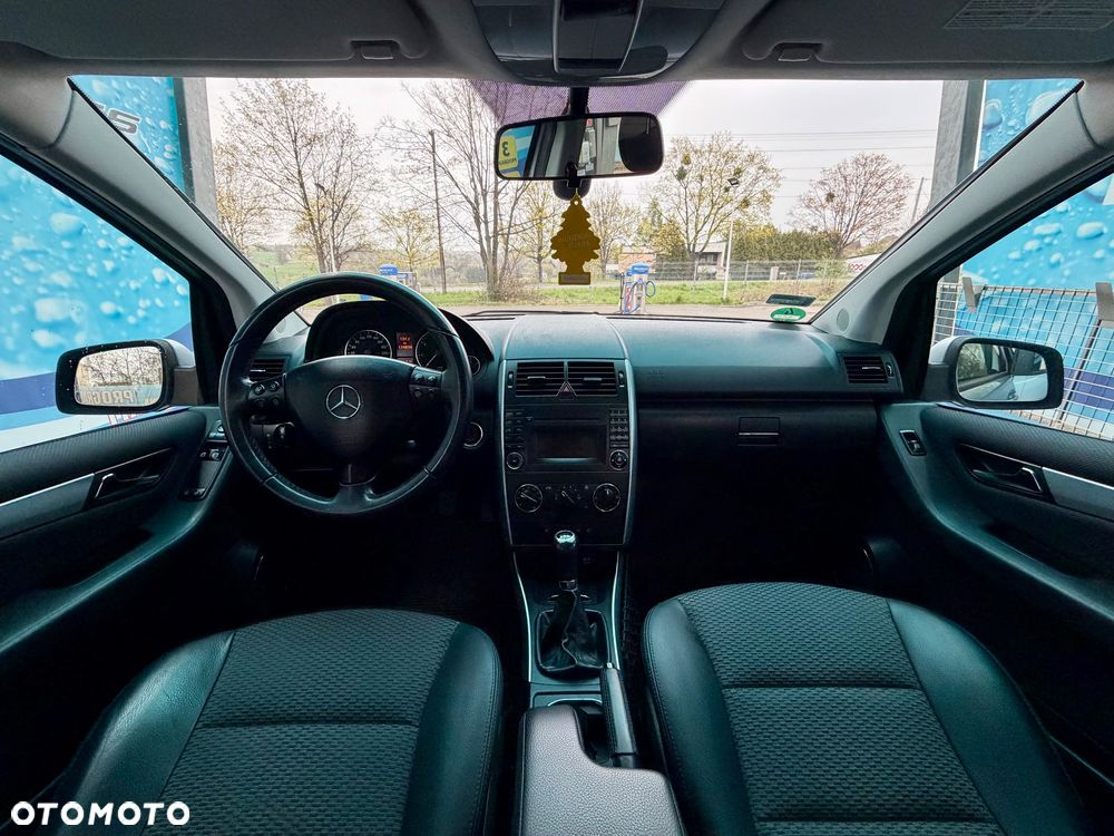 Mercedes-Benz Klasa A 160 BlueEFFICIENCY Avantgarde - 19