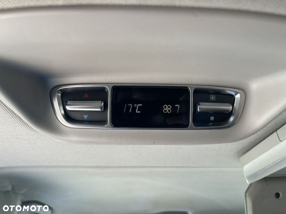 Mercedes-Benz Klasa V 250 d 4-Matic Avantgarde 7G-Tronic (d³ugi) - 16