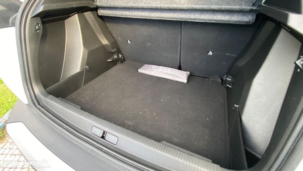 Peugeot 2008 1.2 PureTech Style - 11