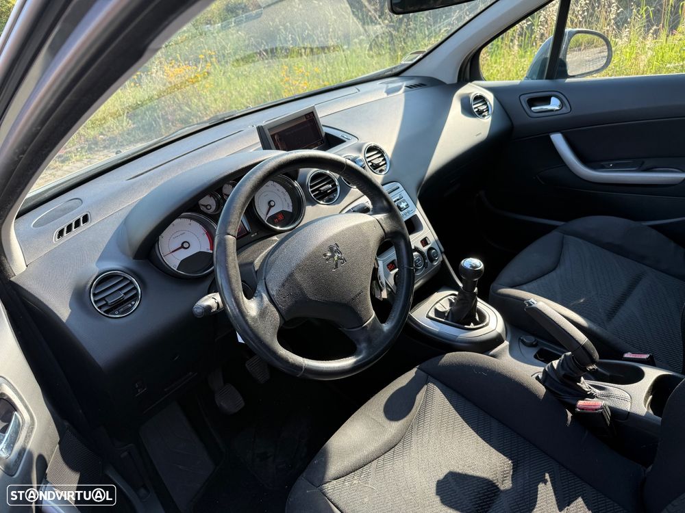 Peugeot 308 SW 1.6 HDi SE Navteq - 15