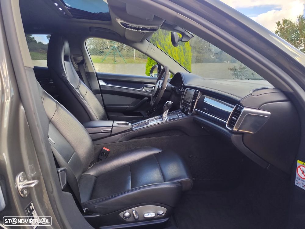 Porsche Panamera Platinum Edition - 25