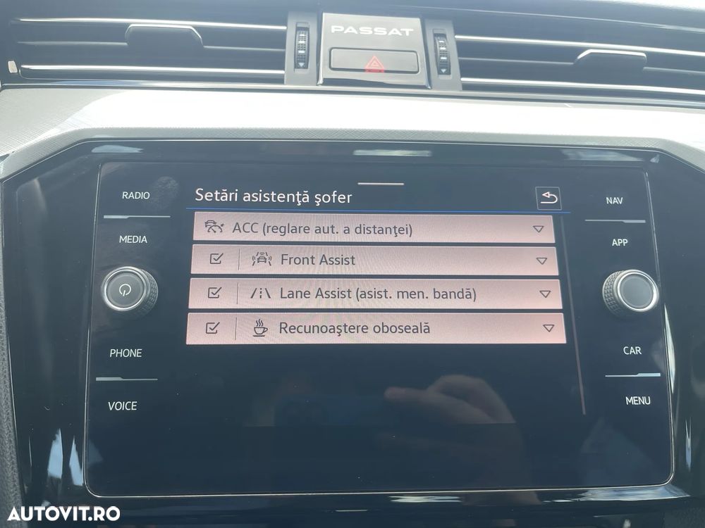 Volkswagen Passat 2.0 TDI DSG Comfortline - 21