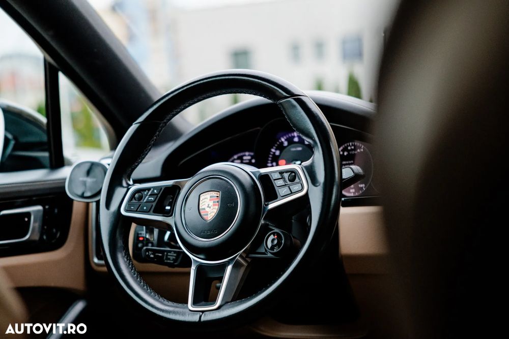 Porsche Cayenne Coupe Tiptronic S - 20