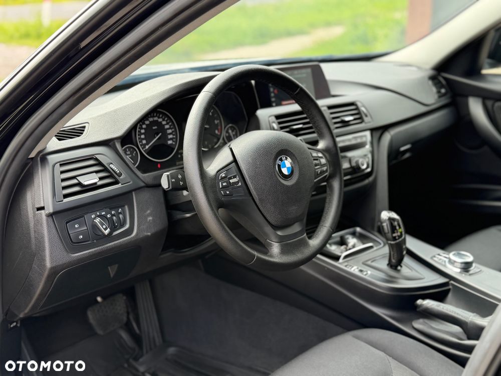 BMW Seria 3 - 16