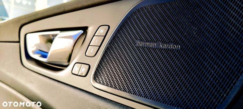 Volvo XC 60 B4 D Inscription - 21