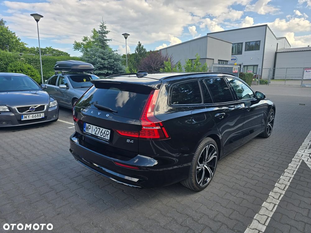 Volvo V60 B4 B DKG Ultra Dark - 3