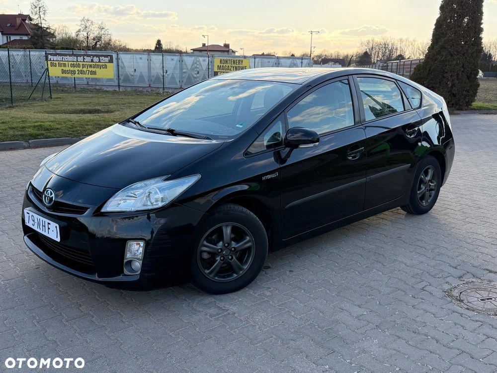 Toyota Prius 1.8 HSD Active - 1
