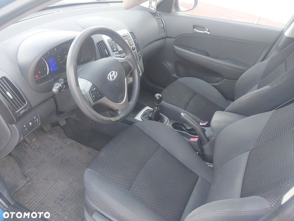Hyundai i30 1.6 CRDi Premium - 6