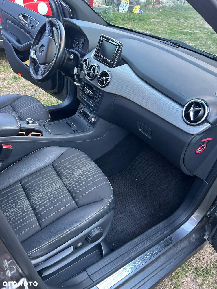 Mercedes-Benz Klasa B 200 CDI (BlueEFFICIENCY) 7G-DCT - 12