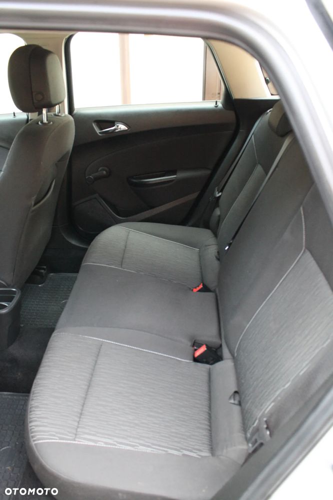 Opel Astra 1.7 CDTI Enjoy - 10