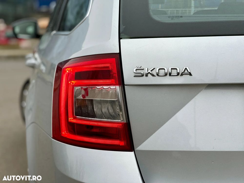 Skoda Octavia 1.6 TDI (Green tec) DSG Style - 14