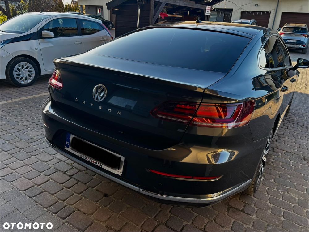 Volkswagen Arteon ver-2-0-tdi-scr-dsg-elegance - 3