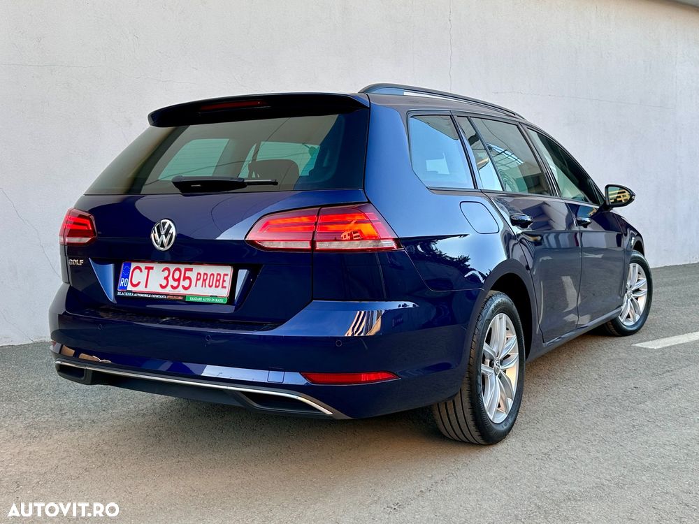 Volkswagen Golf - 20