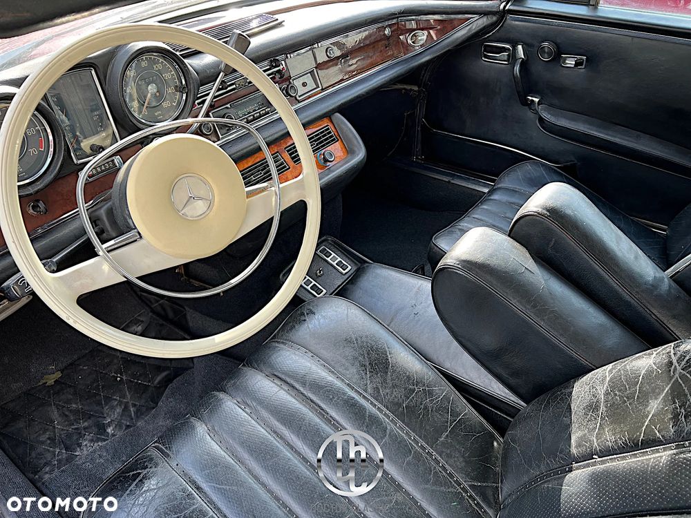 Mercedes-Benz W111 - 5