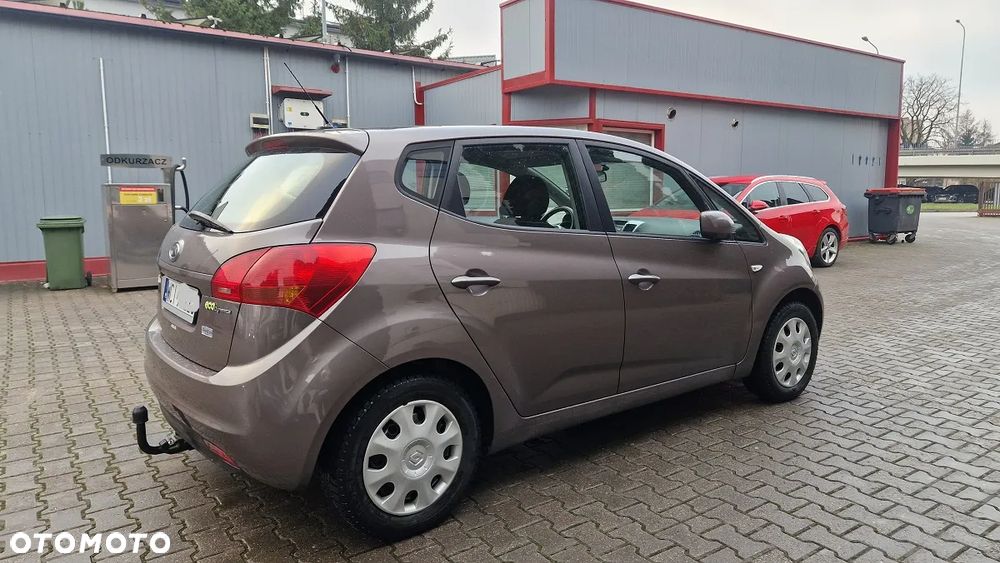 Kia Venga 1.4 L - 4