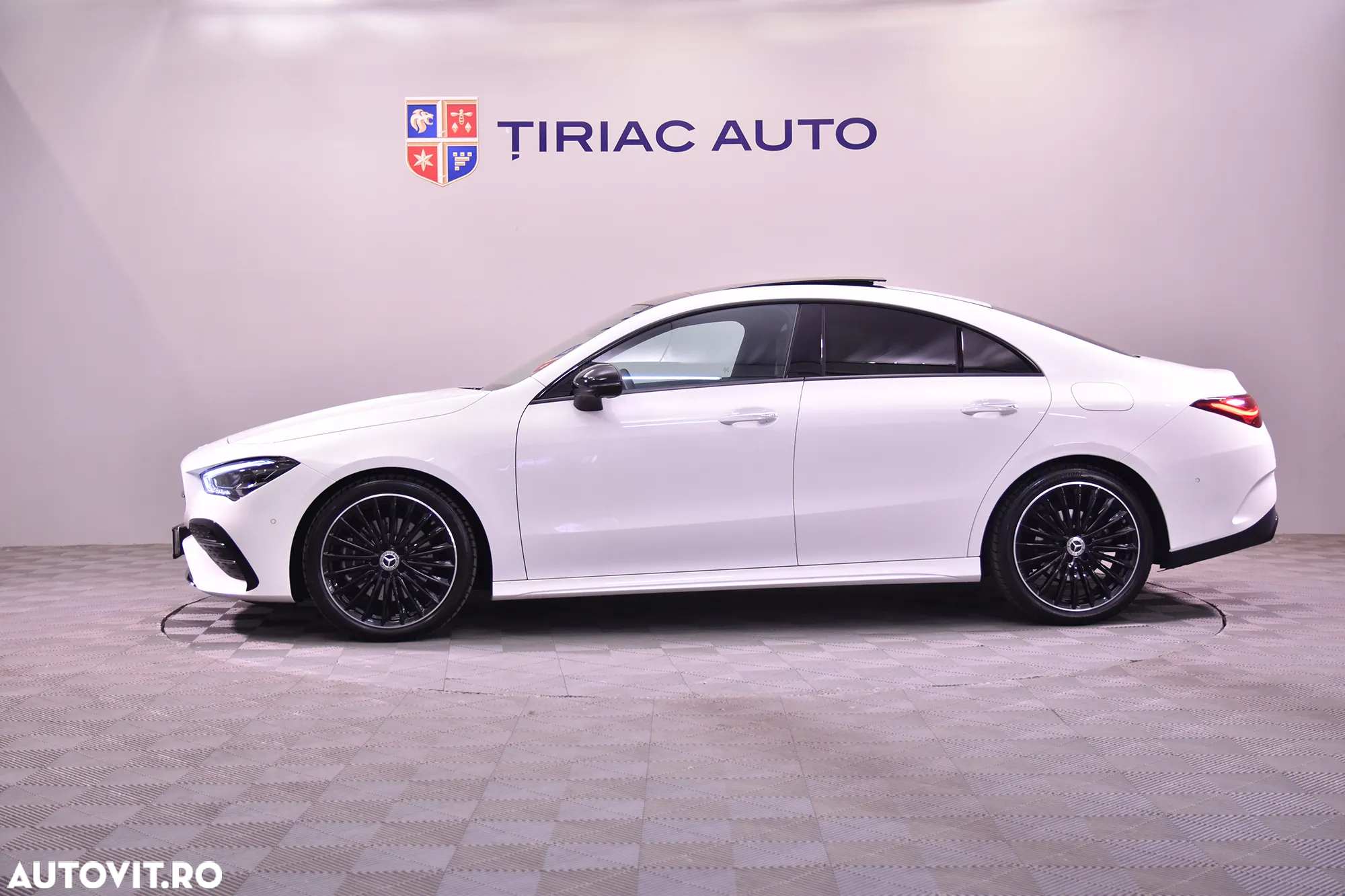 Mercedes-Benz CLA 200 7G-DCT Edition AMG Line - 2