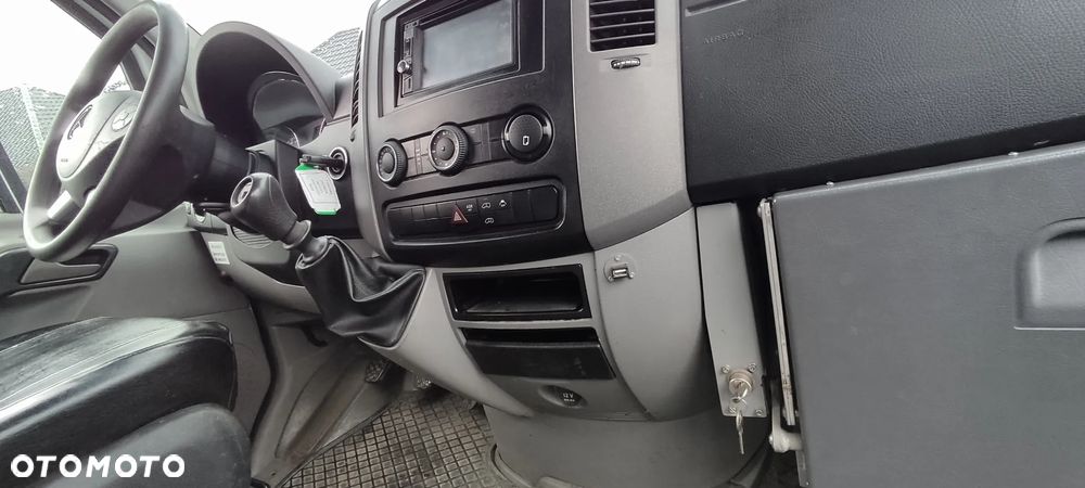 Mercedes-Benz Sprinter L2H2 - 10