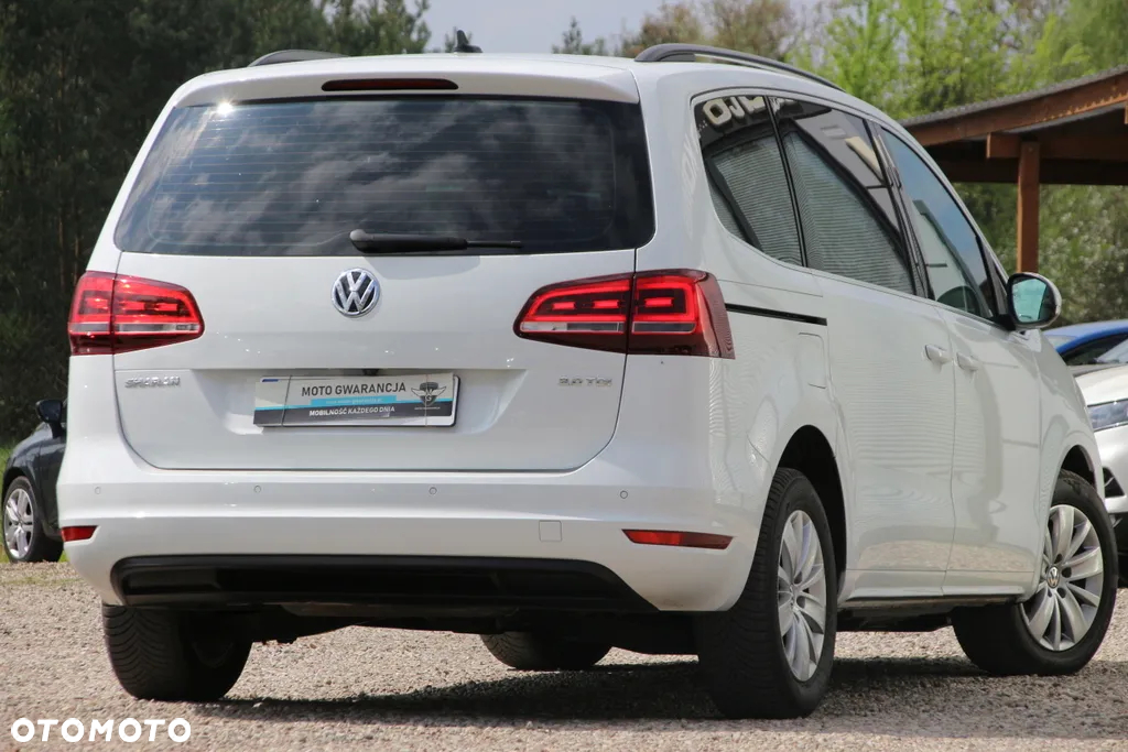 Volkswagen Sharan 2.0 TDI BMT Trendline DSG - 16