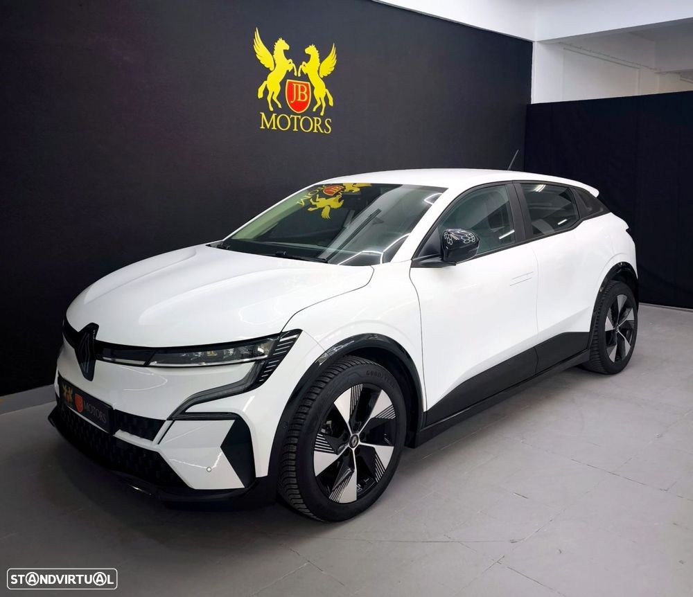 Renault Mégane E-Tech - 3