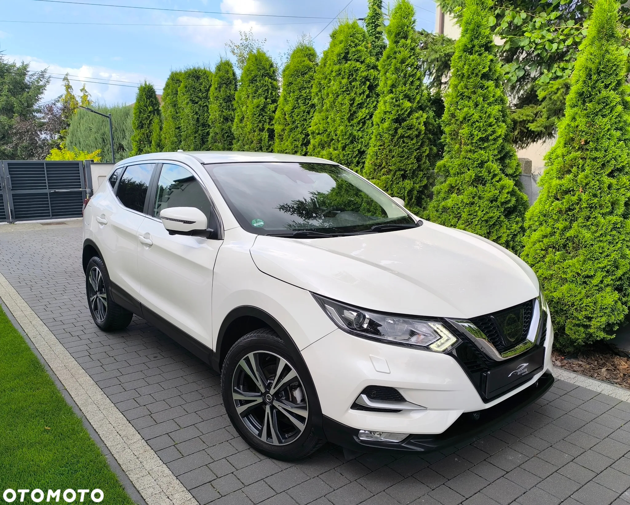 Nissan Qashqai 1.2 DIG-T N-Connecta Xtronic EU6 - 4