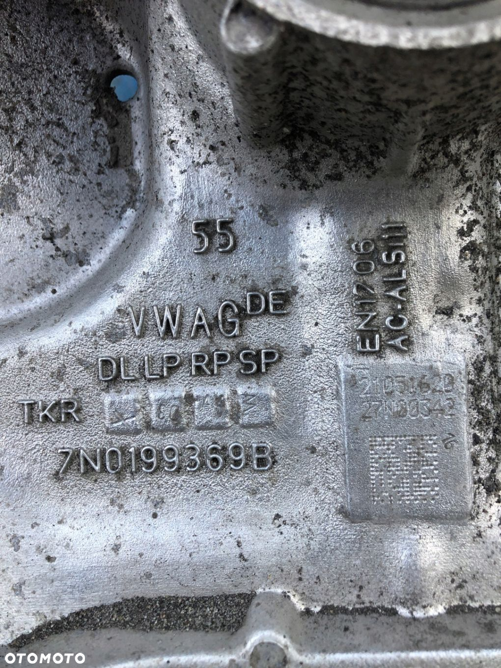 SANKI WÓZEK KOŁYSKA Q3 8U 2.0 TDI 7N0199369B - 8