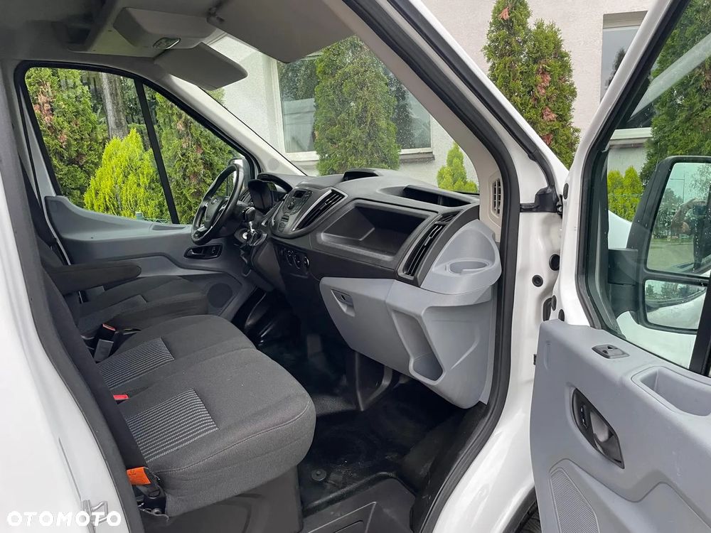 Ford Transit - 21